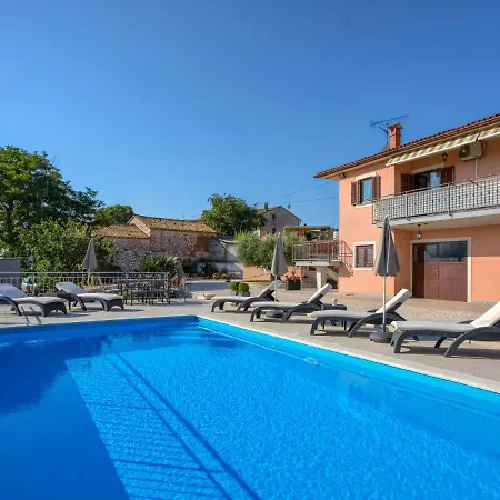 Legovic By Interhome