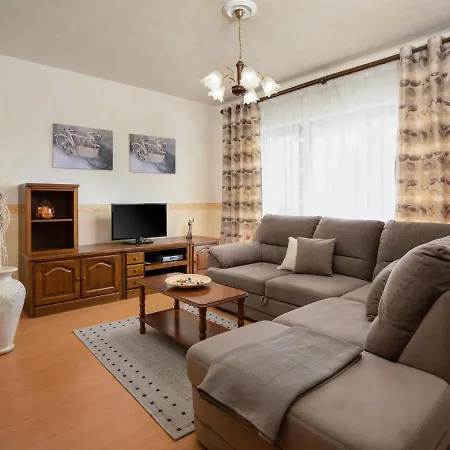 בית נופש Legovic By Interhome