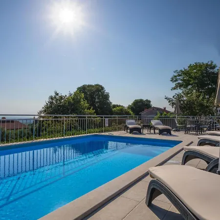 Dom wakacyjny Legovic By Interhome Kaštelir