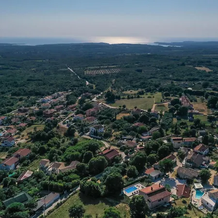 Dom wakacyjny Legovic By Interhome *